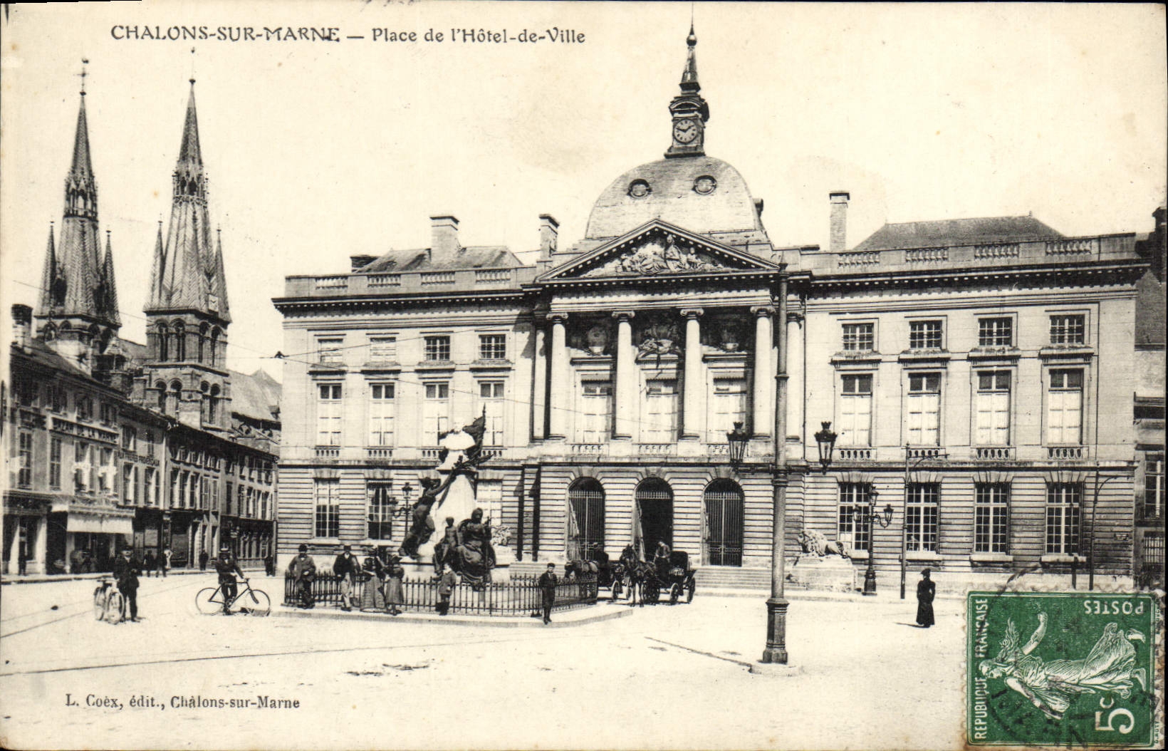 Chalons-sur-Marne — Place de l'Hôtel-de-Ville — L. Coëx, édit., Châlons-sur-Marne