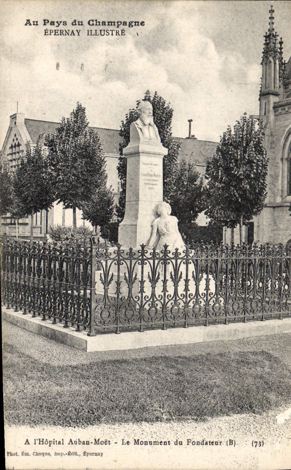Épernay — Monument du Fondateur de l'Hôpital Auban-Moët — Éditeur Épernay (73)