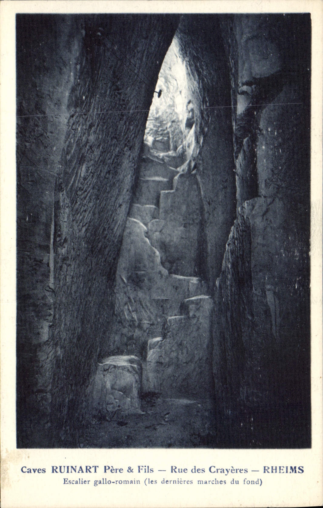 Escalier gallo-romain — les dernières marches du fond — Caves RUINART Père & Fils — Rue des Crayères — RHEIMS