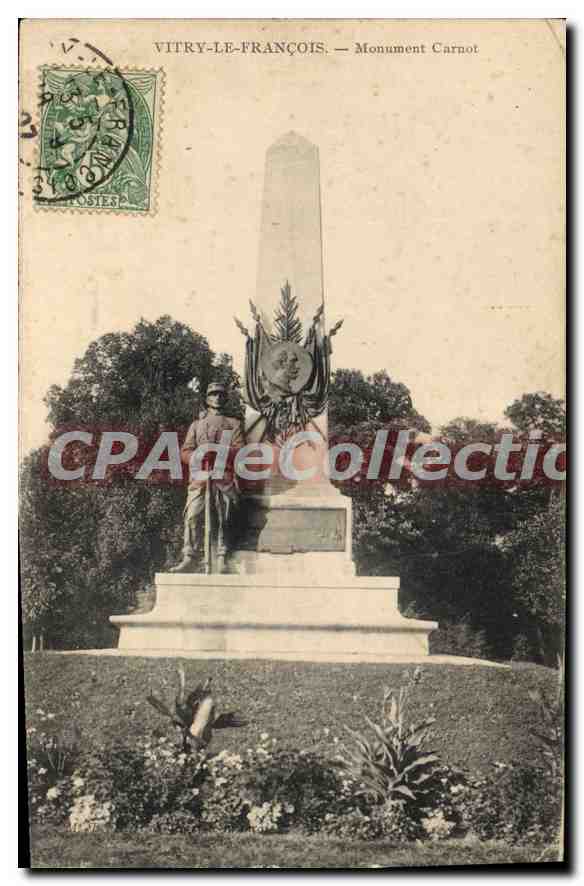 CPA Vitry Le Francois Monument Carnot