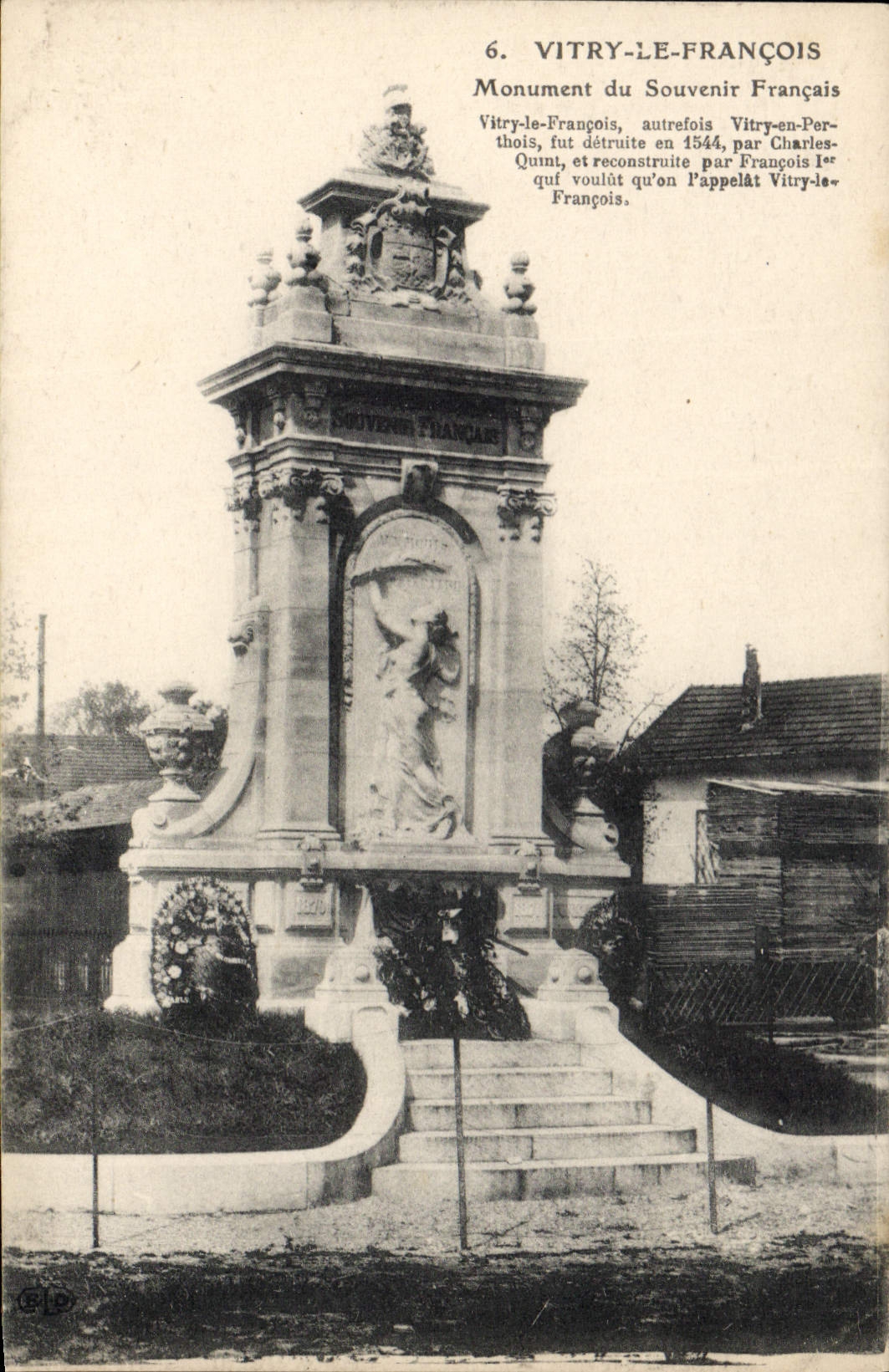 CPA Vitry Le Francois Monument Du Souvenir Français