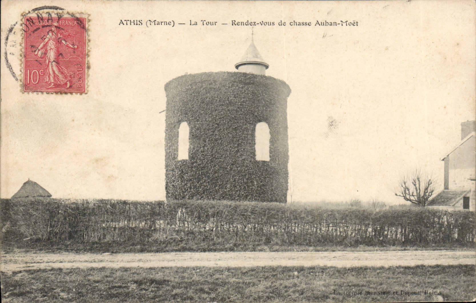 Athis (Marne) — La Tour — Rendez-vous de chasse Auban-Moët — Phototypie Bienxine et Imp. Reims