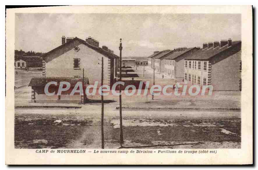 Camp de Mourmelon — Le nouveau camp de Division — Pavillons de troupe (côté est)