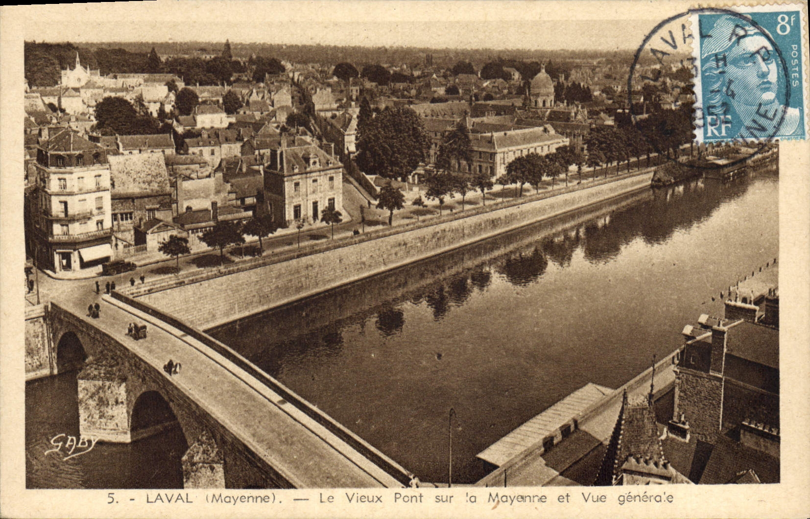 Laval (Mayenne) — Le Vieux Pont sur la Mayenne et Vue générale — Gaby