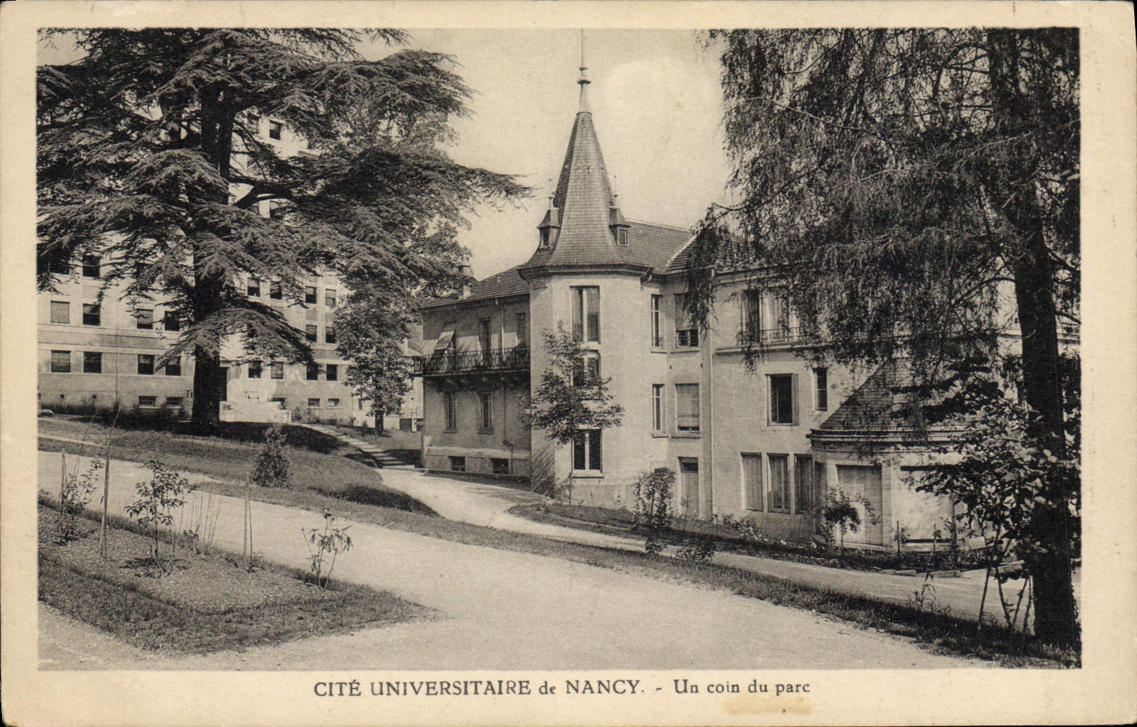 Cité Universitaire de Nancy — Un coin du parc — Édition d'Art W. Roaster - Recto