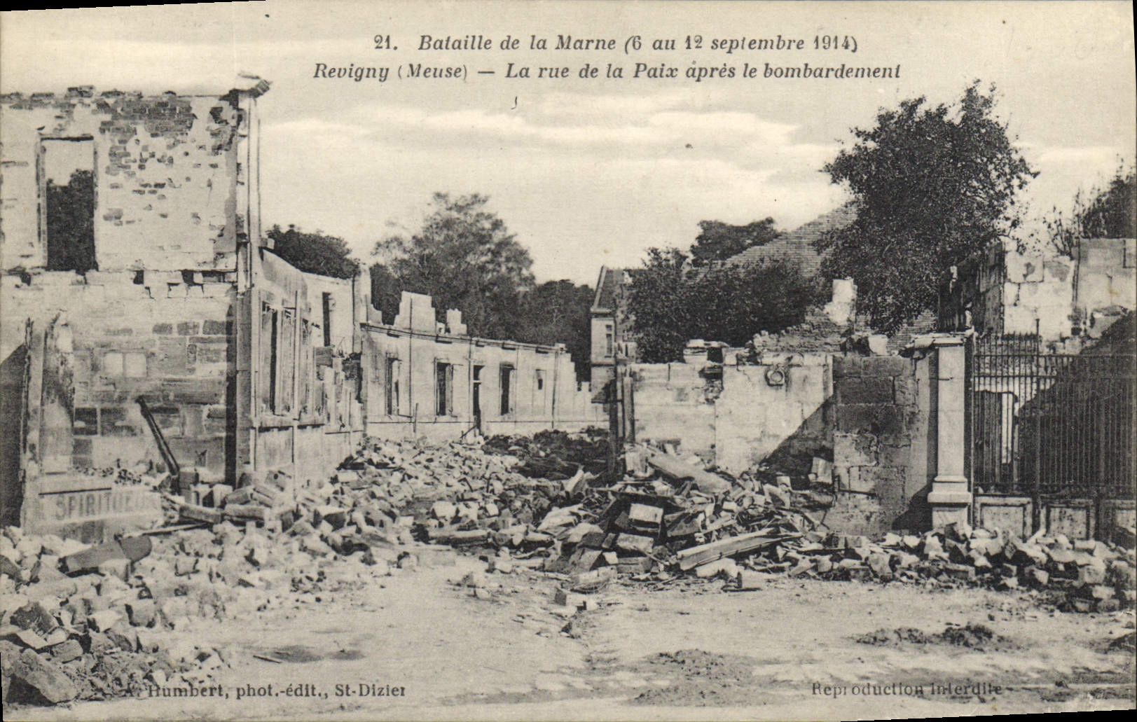 CPA Revigny La Rue De La Paix Apres Le Bombardement