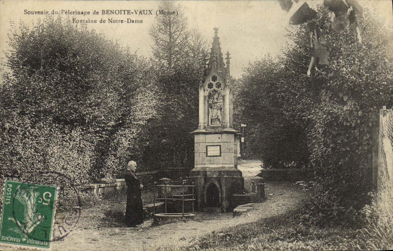 CPA Benoite Vaux Fontaine De Notre Dame