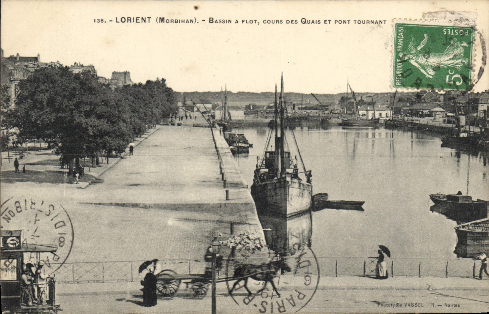 Lorient (Morbihan) — Bassin à flot, cours des quais et pont tournant — Phototypie Vassèl, Nantes, n°138
