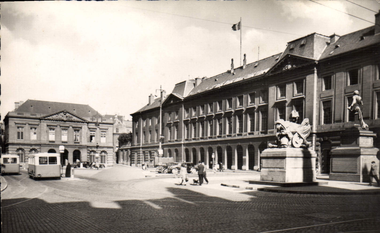 Metz - Hôtel-de-Ville - Place d'Armes — Éditions O. P. - Photo Véritable