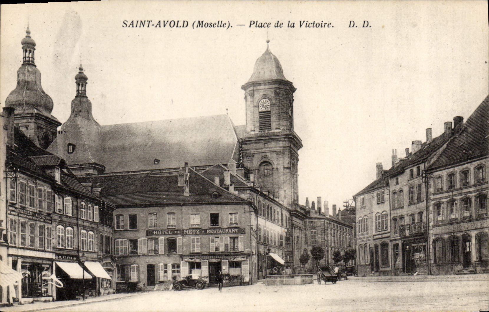 CPA Saint Avold Place De La Victoire