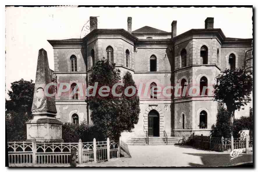 Cosne-sur-Loire — Le Vieux Château — Réal-Photo