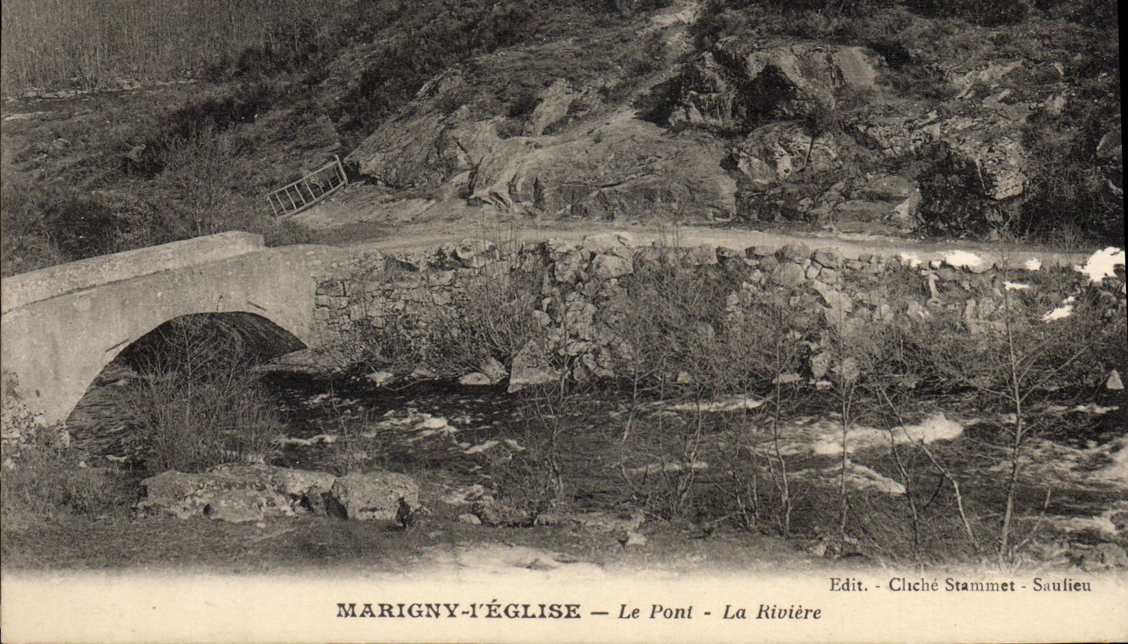CPA Marigny I'Eglise Le Pont La Riviere