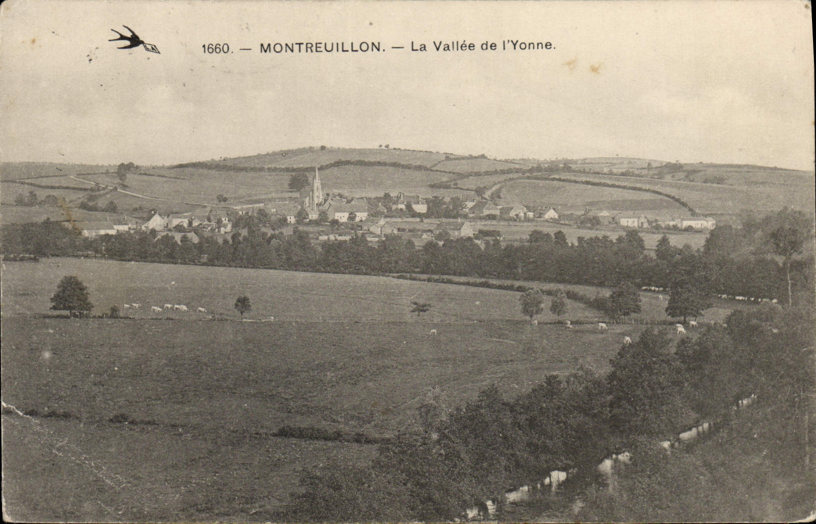 CPA Montreuillon La Vallee De I'Yonne
