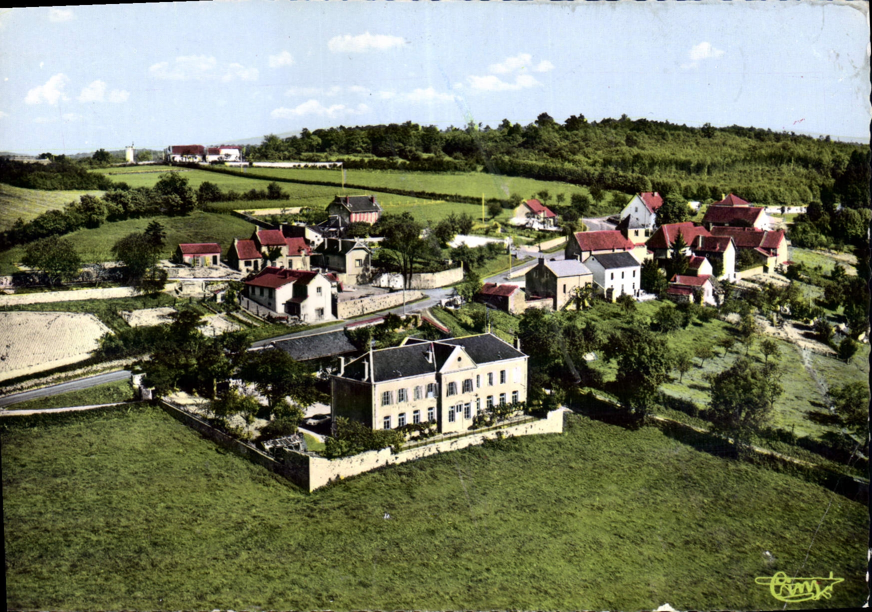 Lanty (Nièvre) — Vue générale aérienne — Photographie de Crank