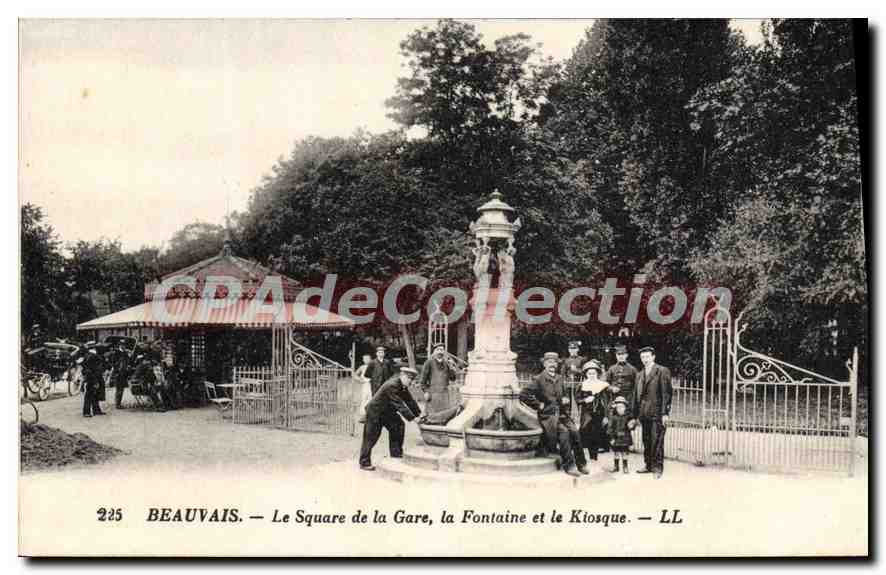 CPA Beauvais Le Square De La Gare La Fontaine Et Le Kiosque
