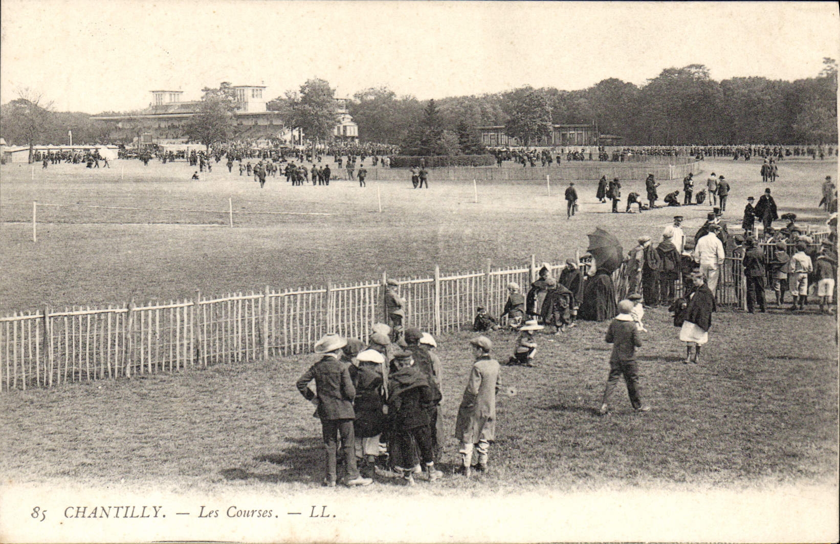 Chantilly — Les Courses — LL. - Anverso