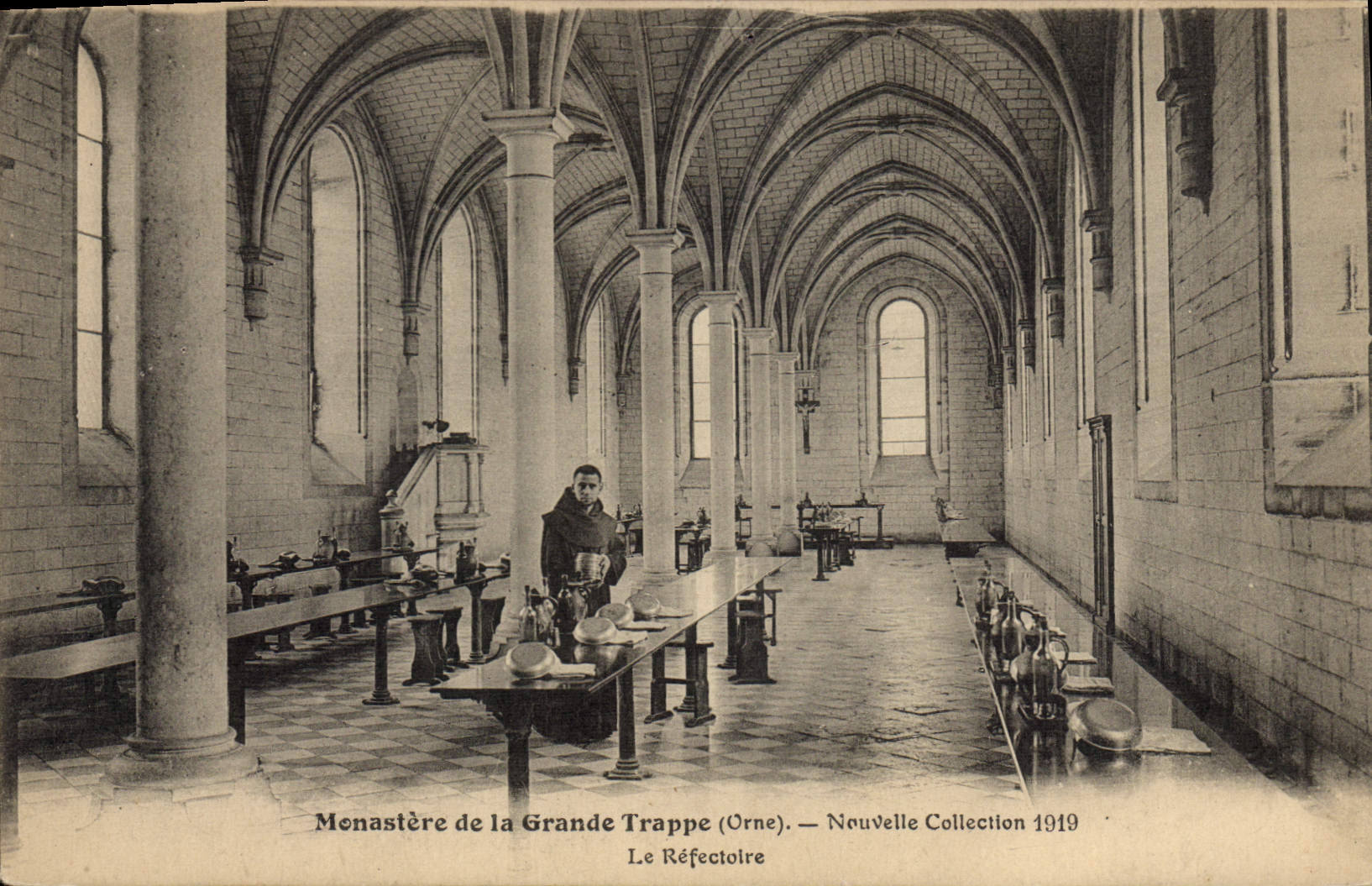 Monastère de la Grande Trappe (Orne) — Le Réfectoire — Nouvelle Collection 1919