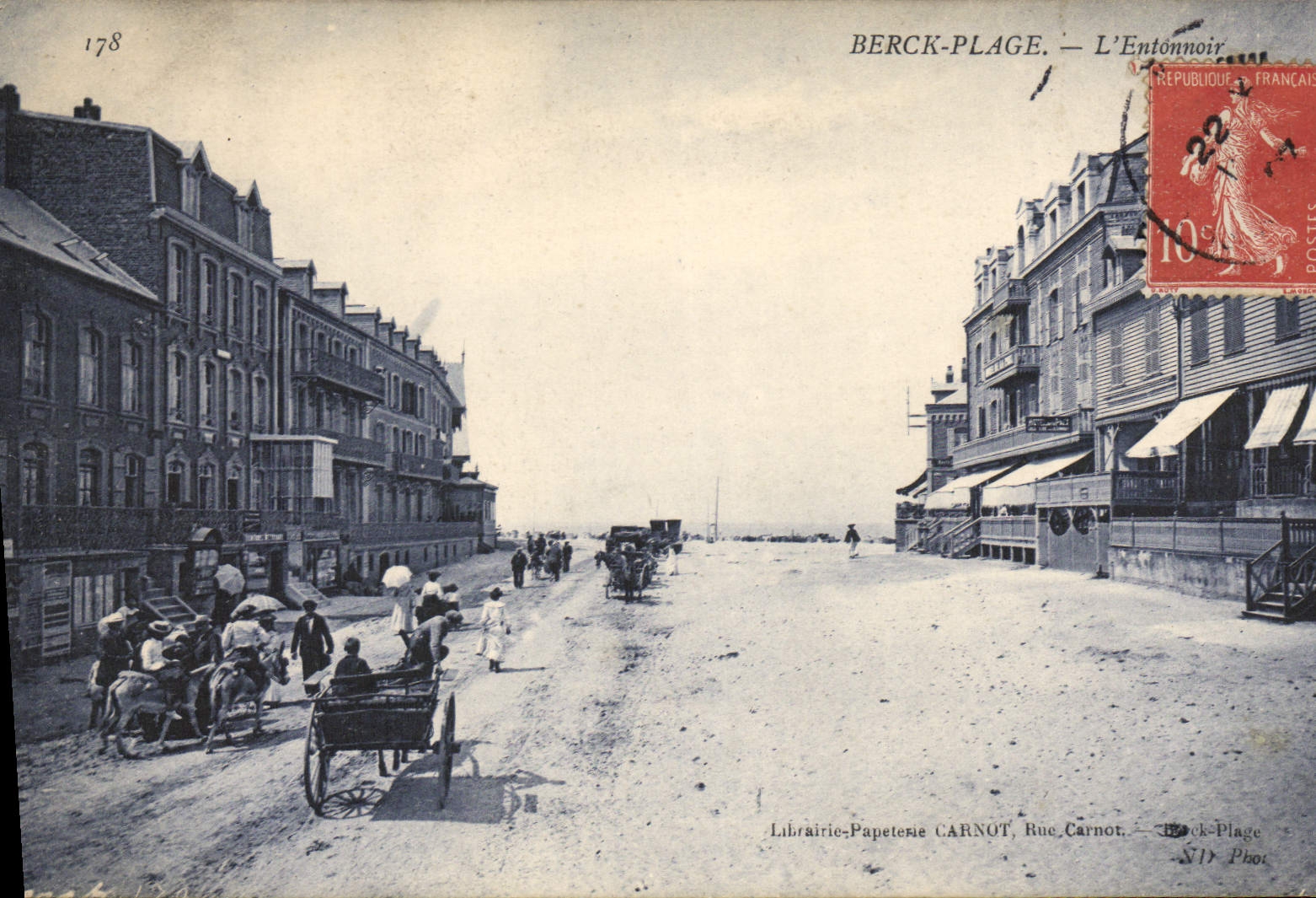 Berck-Plage — L'Entonnoir — Librairie-Papeterie Carnot, Rue Carnot