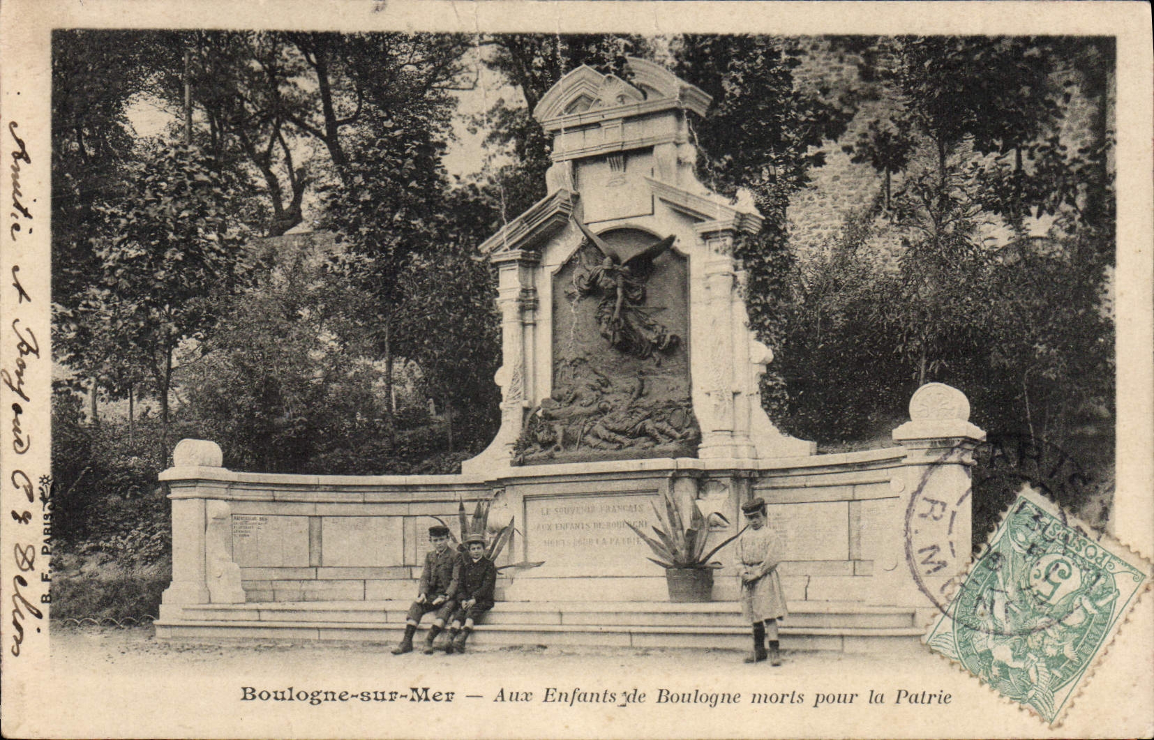 Boulogne-sur-Mer — Aux Enfants de Boulogne morts pour la Patrie — éditeur B. F. Paris