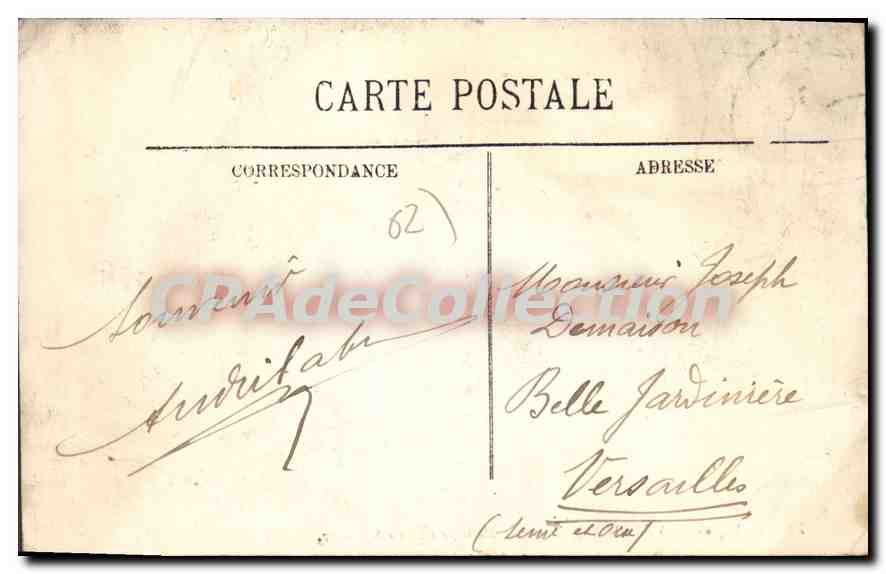 Boulogne-sur-Mer — Sortie de Messe de l'Église Saint-Pierre — CPAdeCollection — Verso