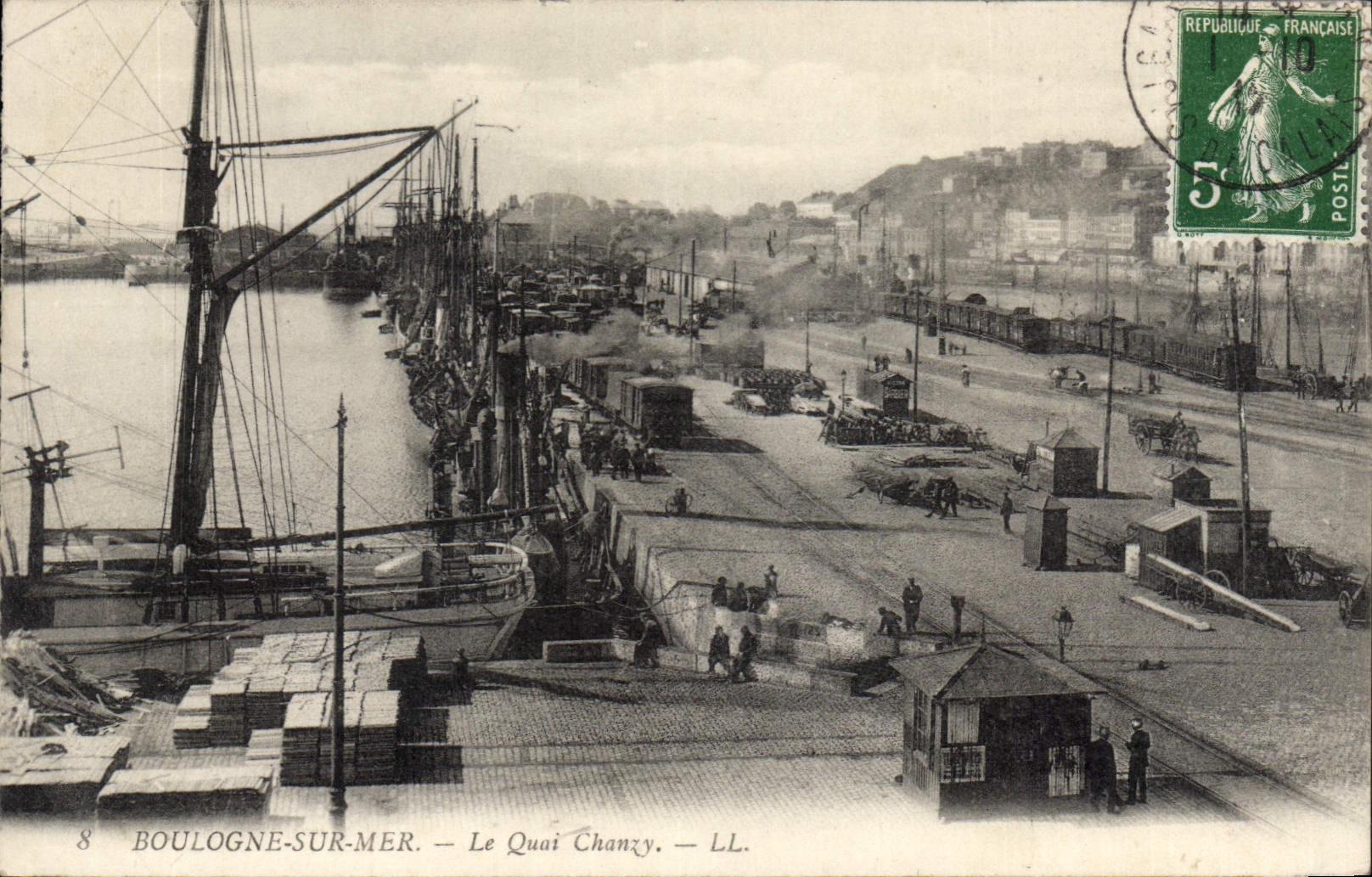 Boulogne-sur-Mer — Le Quai Chanzy — LL.