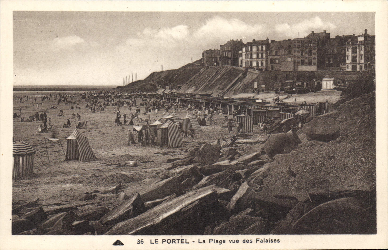 CPA Le Portel La Plage Vue Des Falaises