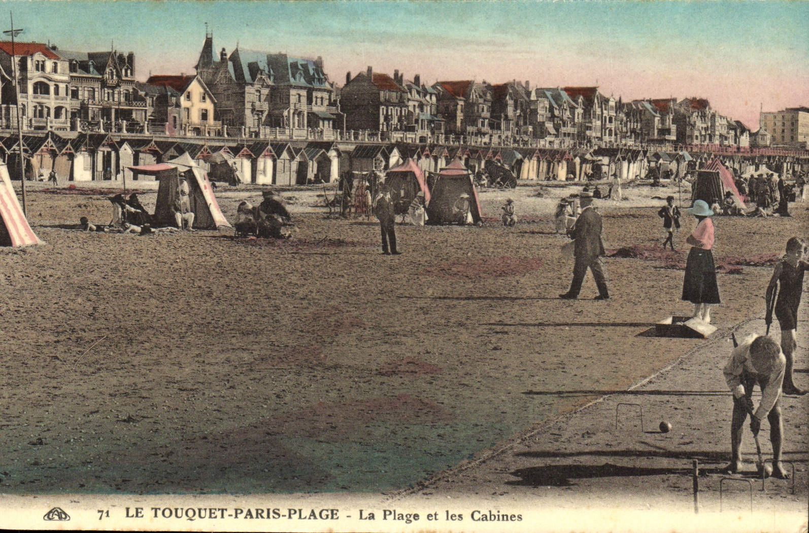 Le Touquet-Paris-Plage — Die Strandpromenade und die Kabinen — Verleger: C.P. (Nr. 71)