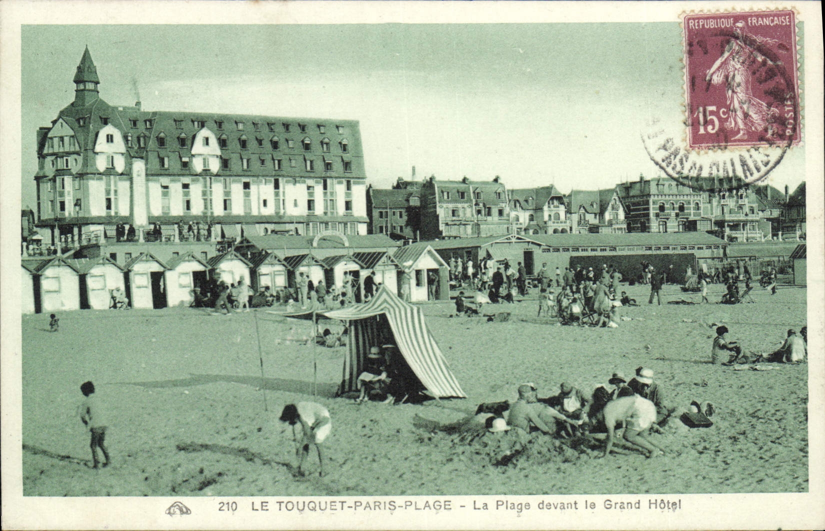 Le Touquet-Paris-Plage - La Plage devant le Grand Hôtel — éditeur anonyme, n° 210