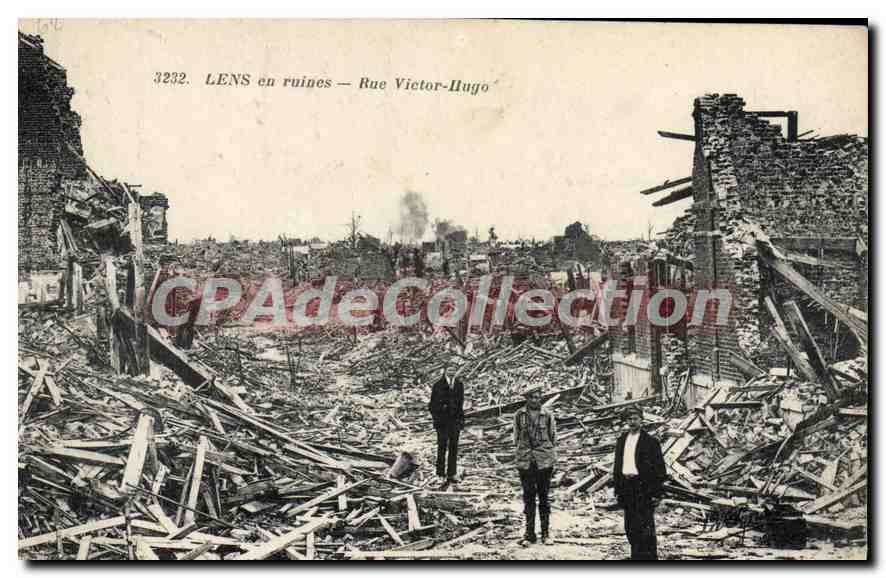 CPA Lens En Ruines Rue Victor Hugo