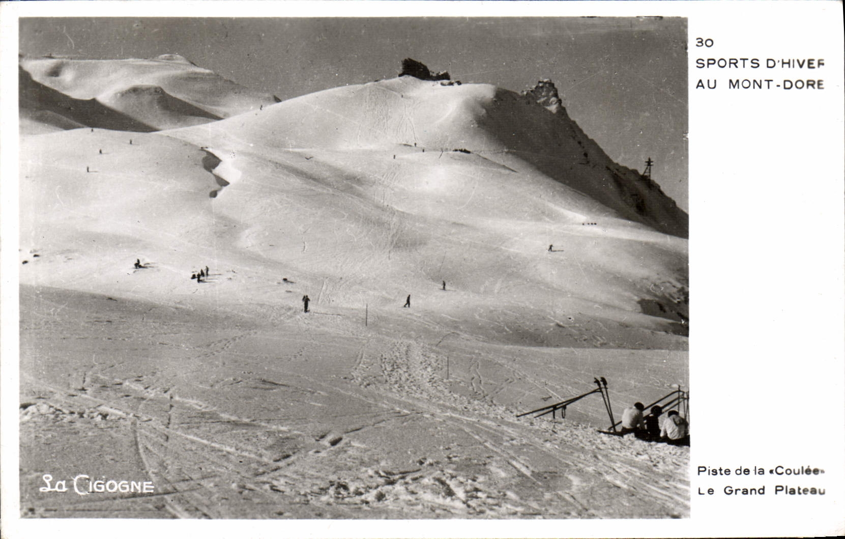 Sports d'hiver au Mont-Dore — Piste de la « Coulée » — La Cigogne