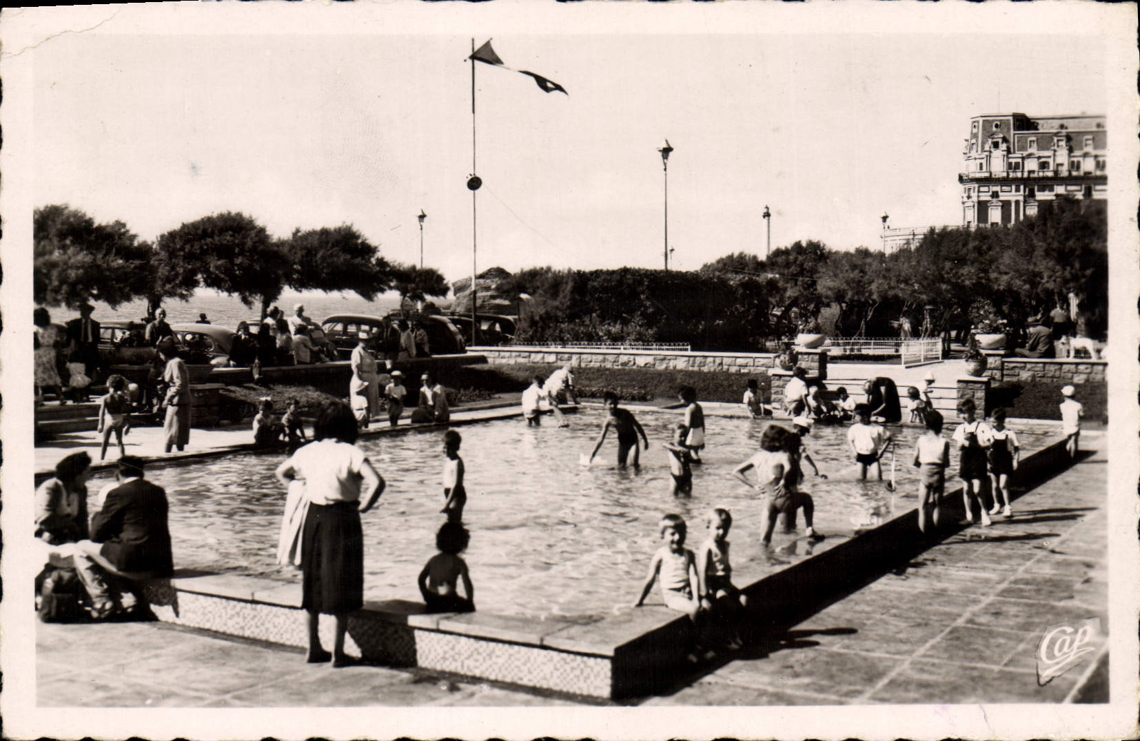 Biarritz — De kinderpiscine in de Tuinen van de Grande Plage — uitgever Cap