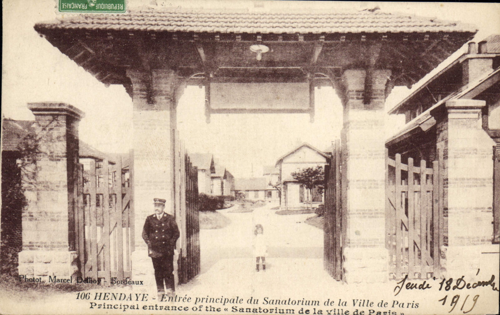 Entrée principale du Sanatorium de la Ville de Paris — Hendaye — Phot. Marcel Delhoy, Bordeaux