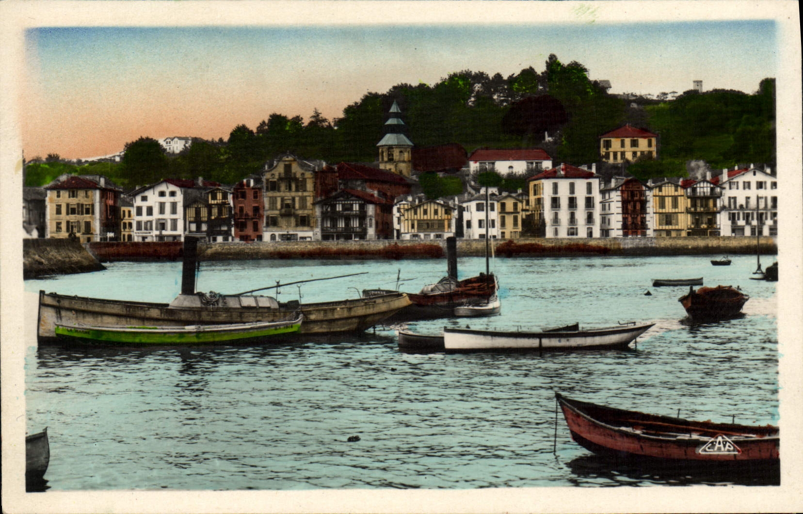 Saint-Jean-de-Luz — Le Quai de Ciboure — éditeur REAL-FOTO & Cie, Paris