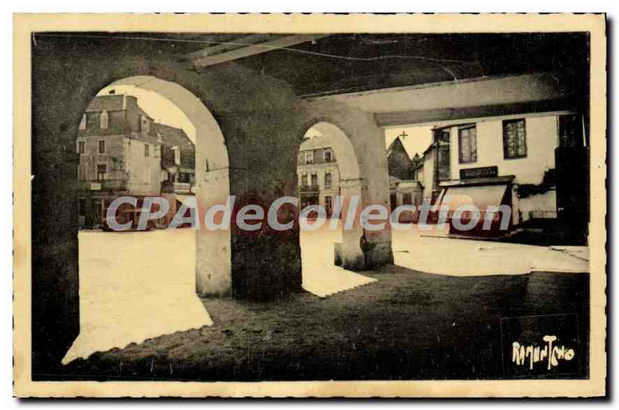 Salies-de-Béarn — Place et Maison de Jeanne-d'Albret — Éditions Artistiques Raymond Bergevin