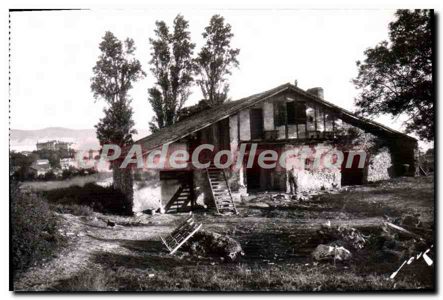 Vieille ferme Basque — Hendaye (B.P.) — Éditions JOVÉ, Pau (B.P.)