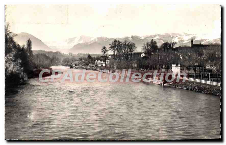 La Chaîne des Pyrénées vue du Pont — NAY (B.P.) — Éditeur E.C. Paris au bromure, n° 1.136