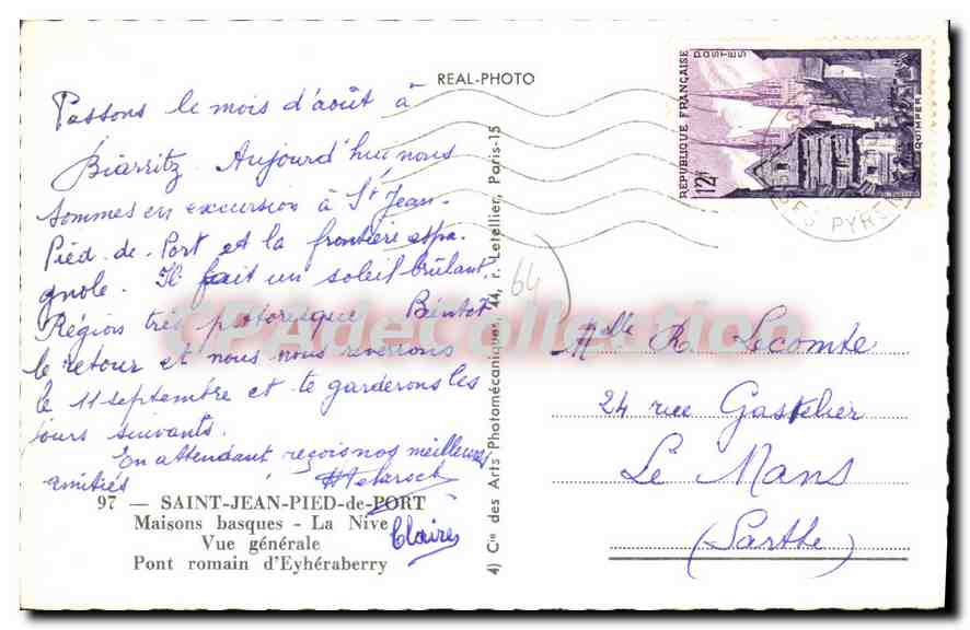 St Jean Pied de Port — vue générale et pont romain — éditeur Cap — Reverso
