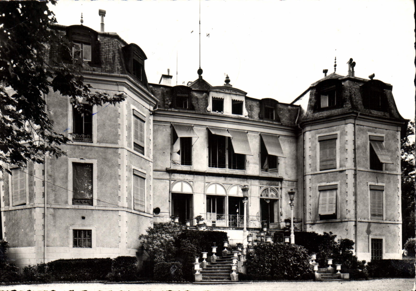 CPSM Jurancon Le Chateau Facade Est colonie de vacances LE SARROT