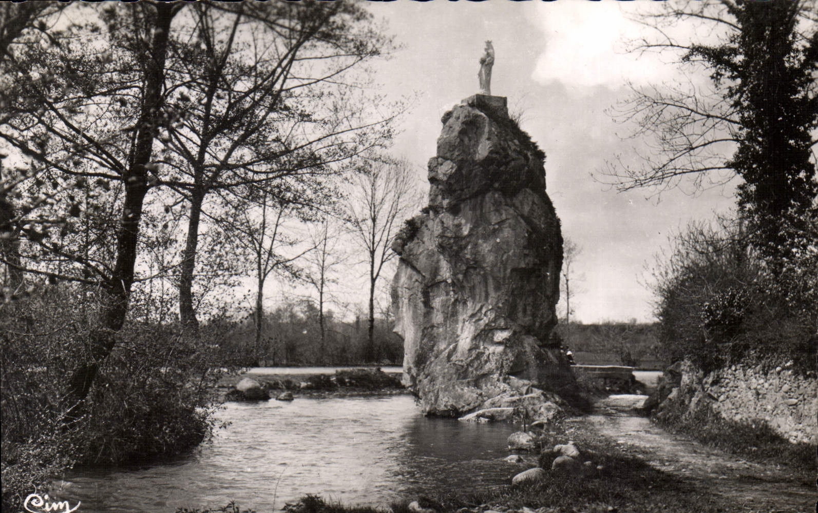 CPA St Laurent De Neste Aneres Le Rocher De La Vierge