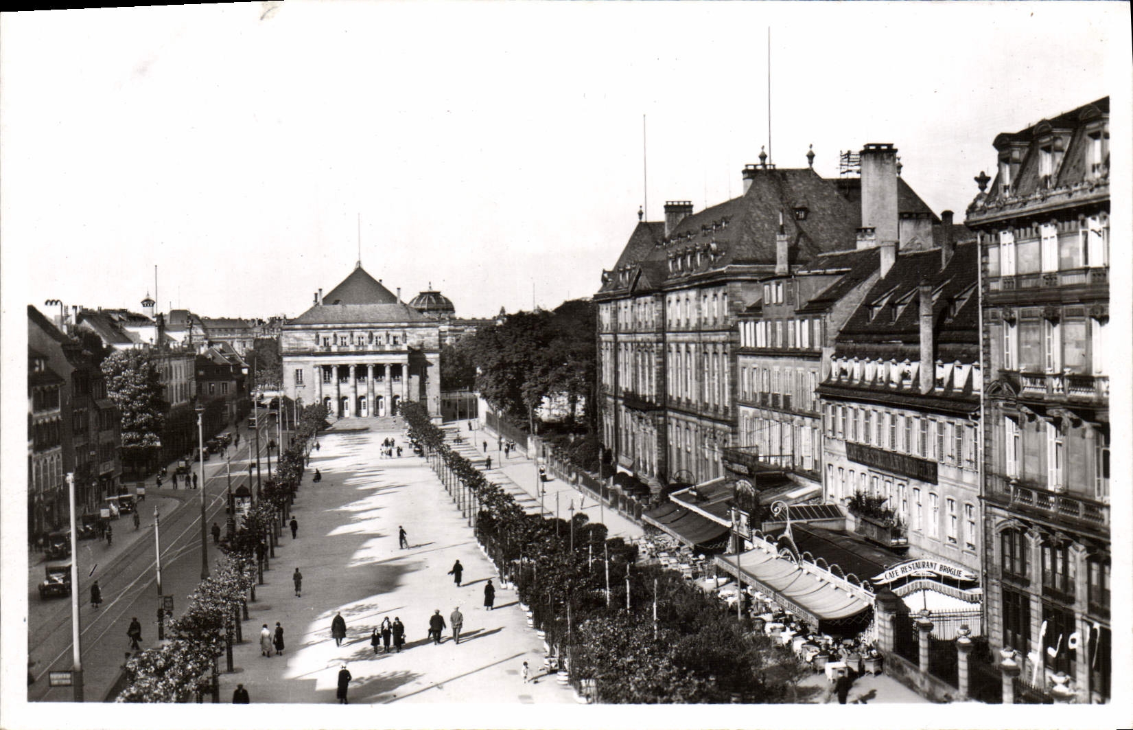 CPA Strasbourg Place Broglie Le Theatre Et I'Hotel de ville