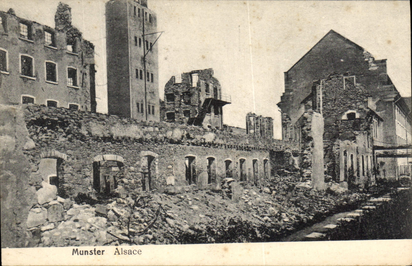 Munster Alsace — Ruines après guerre — Édition Ch. Ulmey, Munster, Alsace - Recto