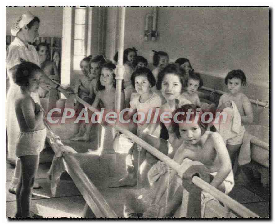 Séance de gymnastique pour enfants — Aérium de L'Adret, Lyon — Comité commun pour l'hygiène de l'enfance