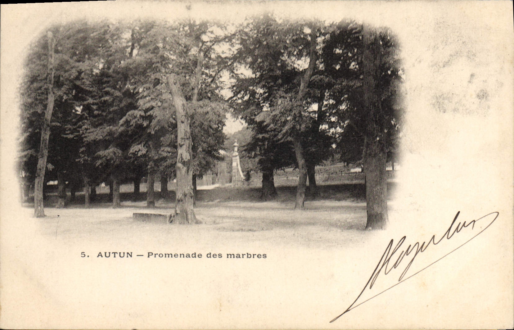 AUTUN — Promenade des marbres — Magyrlus