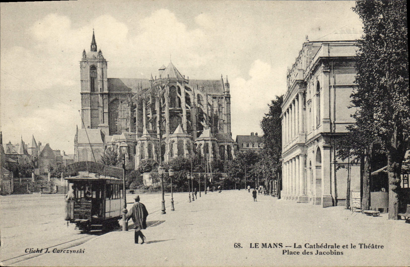 CPA Le Mans La Cathedrale Et Le Theatre place des jacobins