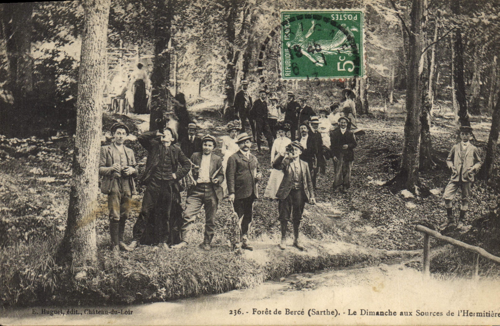 CPA Foret De Berce Le Dimanche Aux Sources