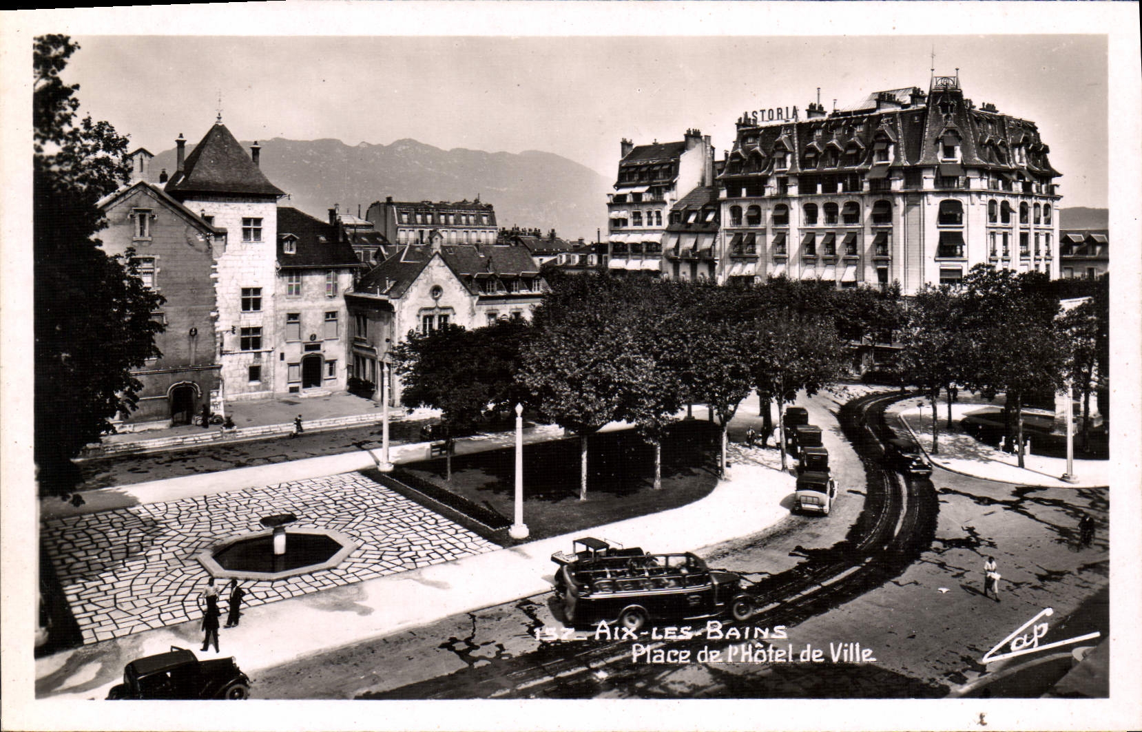 CPA Aix Les Bains Place De I'Hotel De Ville