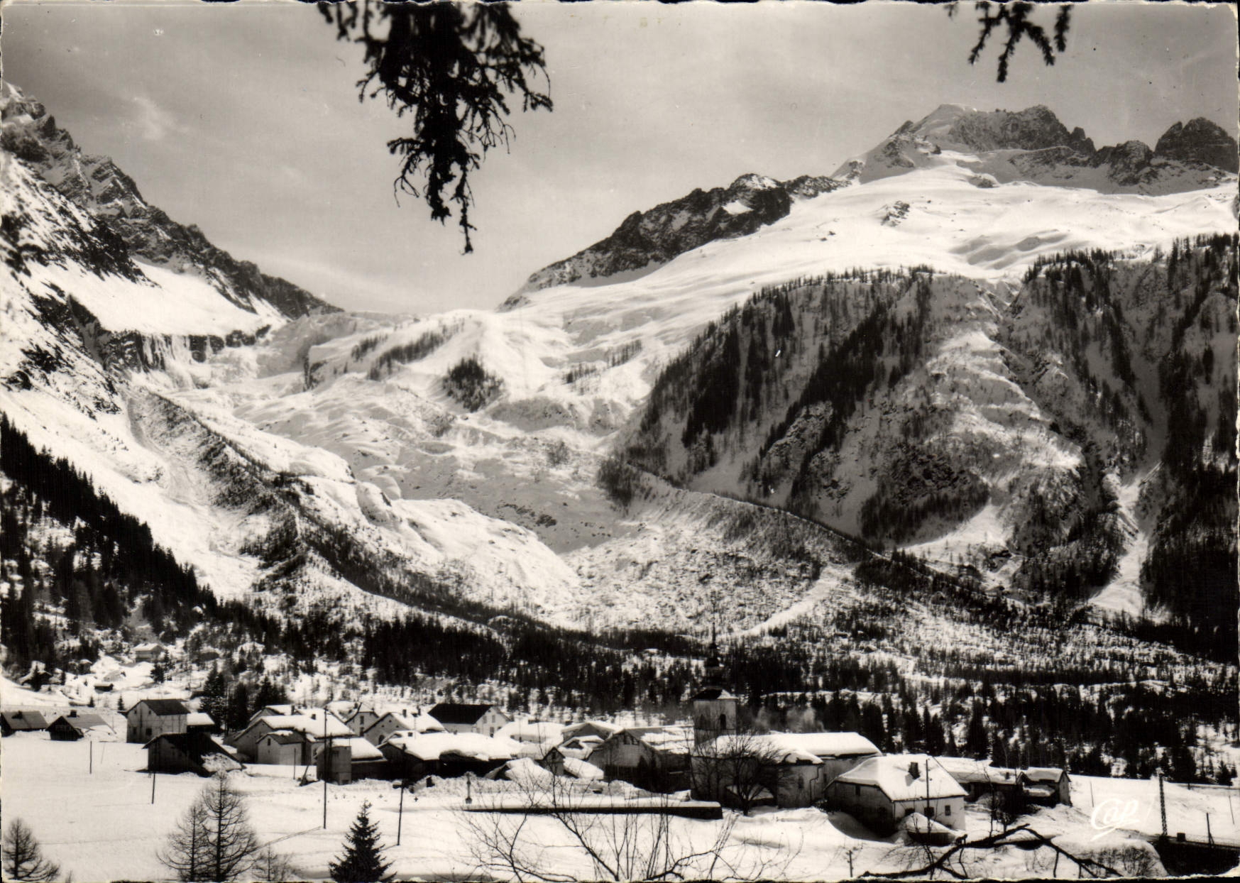 Argentière en hiver — Le Chardonnets, le Glacier d'Argentière et la Verte — éditeur CPAPHIL n°668