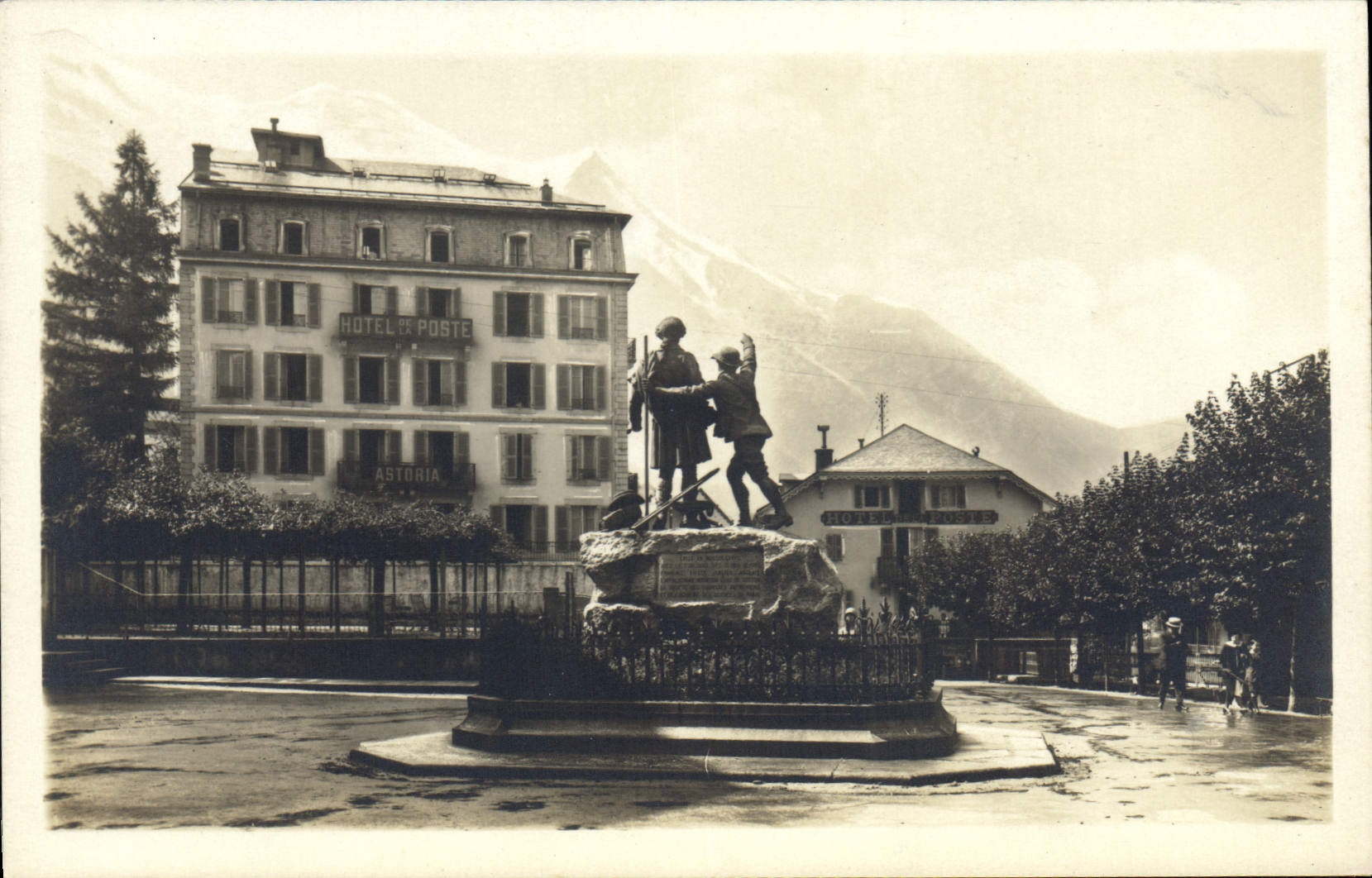 Chamonix Mont-Blanc — Monument de Saussure et le Mont Blanc — Éditeur LL