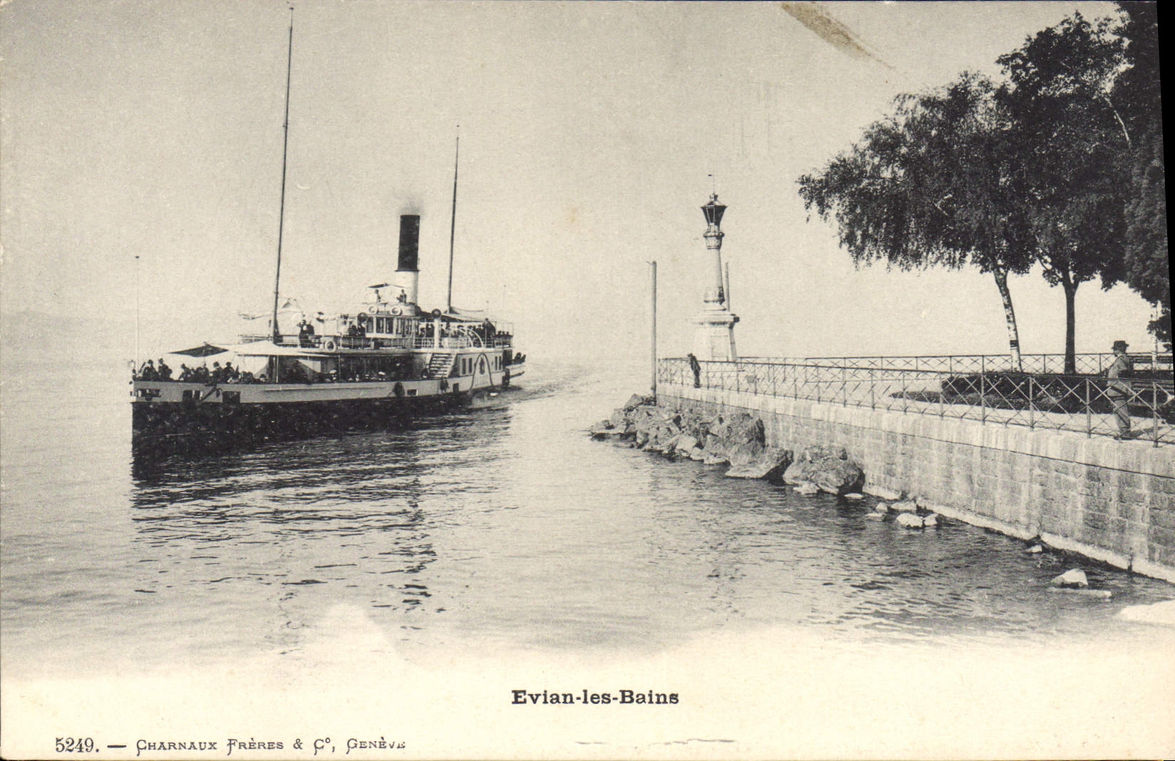 Evian-les-Bains — Bateau à vapeur au port — Charnaux Frères & C°, Genève, n° 5249