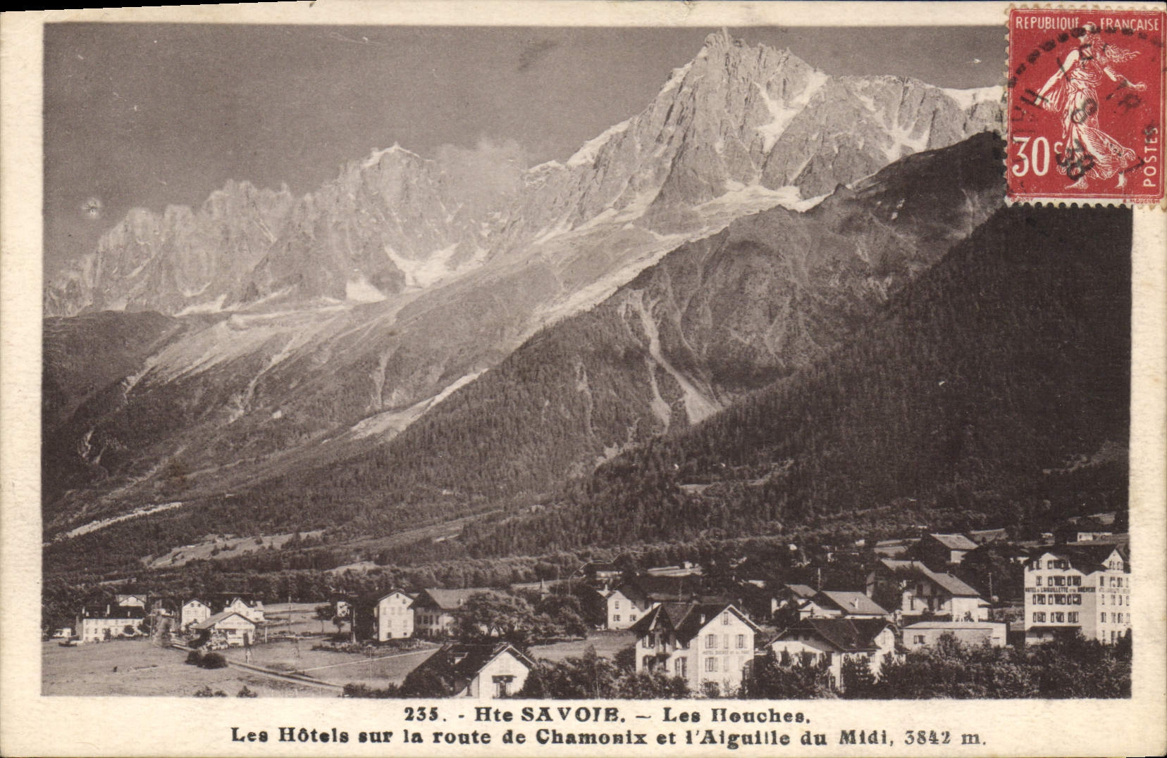 CPA Les Houches Les Hotels Sur La Route De Chamonix
